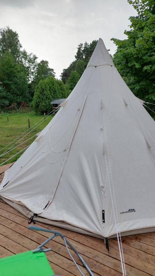 Glamping Fluffy Horns - Glempings Pukainie Ragi Hotel Plienciems Exterior photo